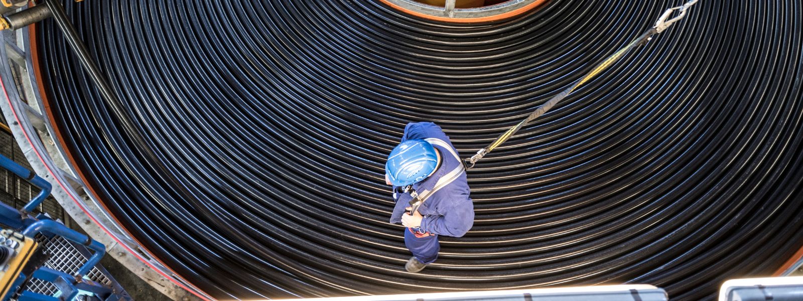 Laying up HV Submarine Cables in production site in Cologne